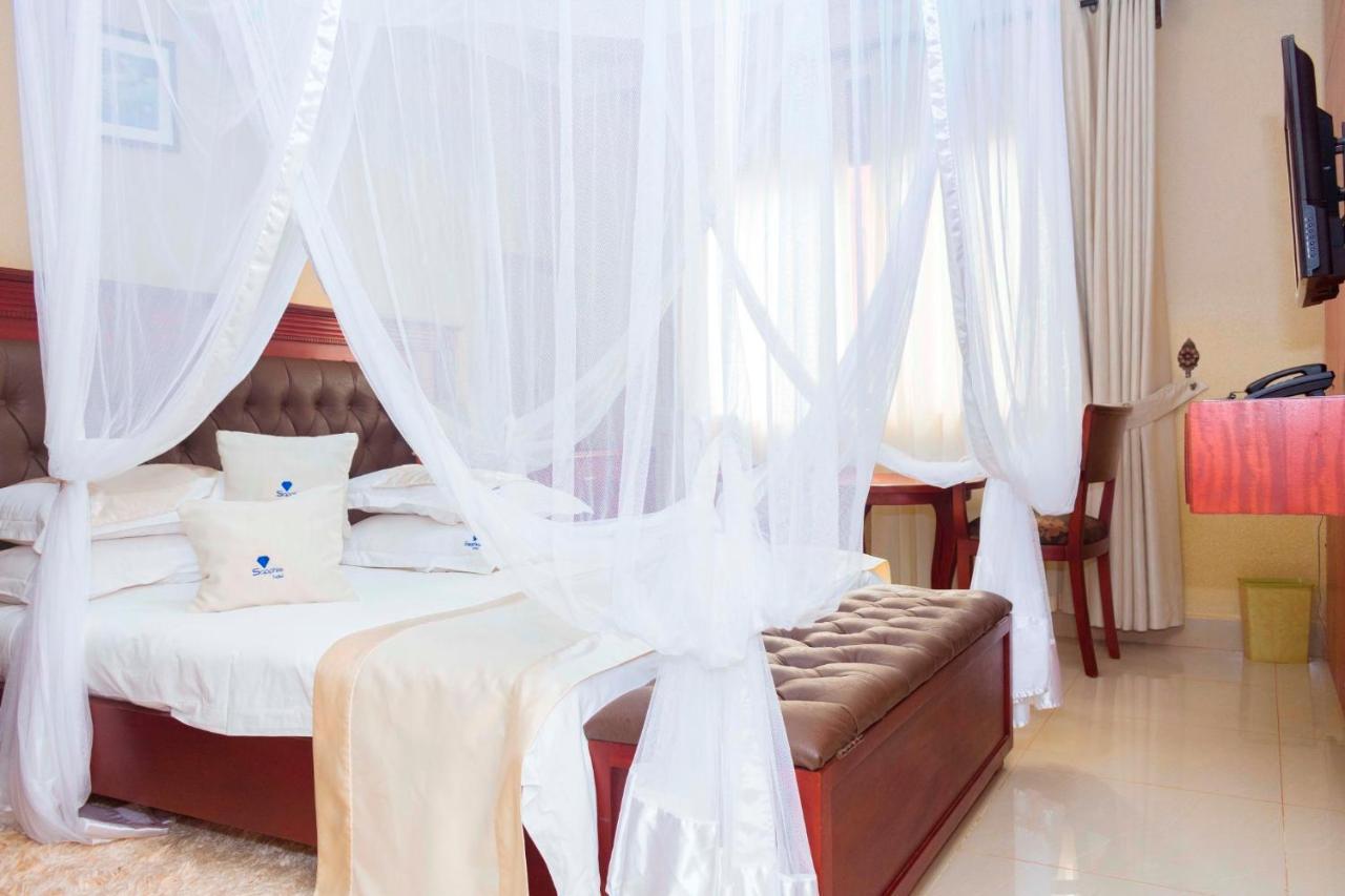 Sapphire Hotel Entebbe Kigo Kajansi 외부 사진