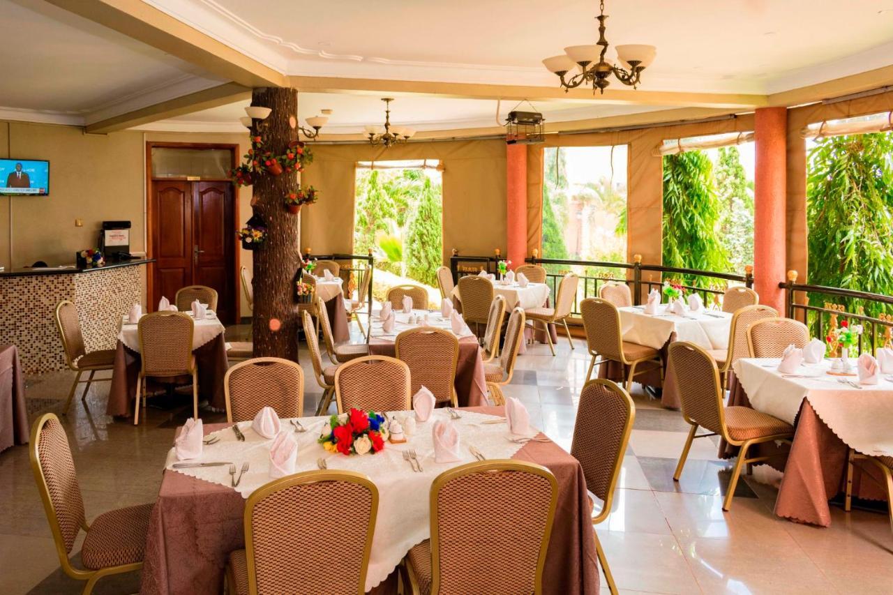 Sapphire Hotel Entebbe Kigo Kajansi 외부 사진