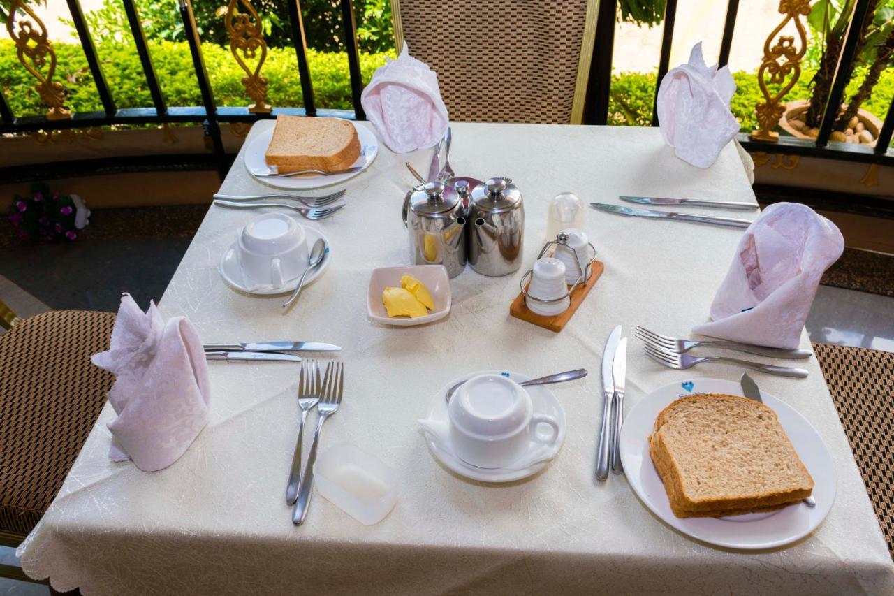 Sapphire Hotel Entebbe Kigo Kajansi 외부 사진