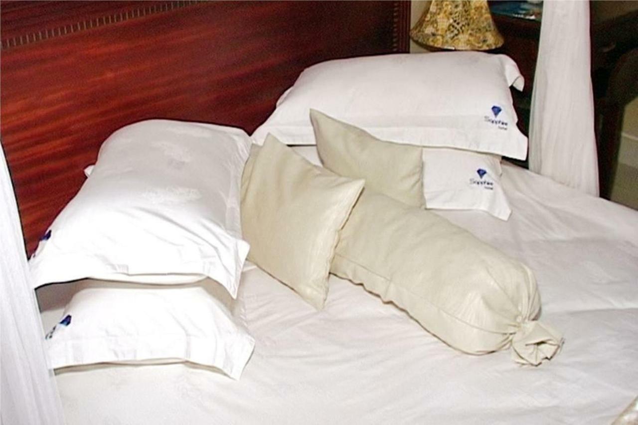 Sapphire Hotel Entebbe Kigo Kajansi 외부 사진