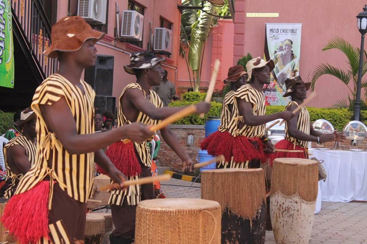 Sapphire Hotel Entebbe Kigo Kajansi 외부 사진